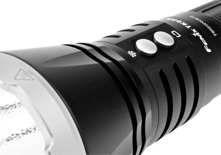 Lampe tactique FENIX TK65R 3200 LUMENS