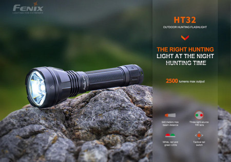 Lampe tactique FENIX HT32 2500 LUMENS