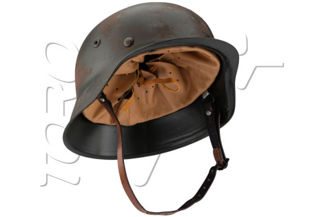 Casque REPRODUCTION WWII ALLEMAND M35 VIEILLI WW2