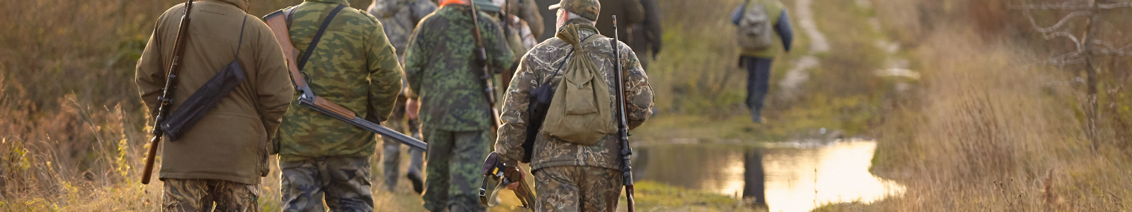 Tout l'univers de la chasse: Tous les fusils superposés, semi-automat.